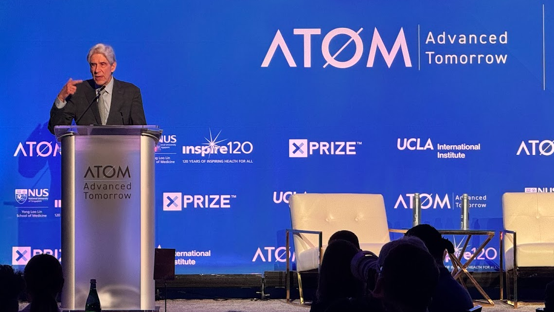 Chancellor Julio Frenk delivers a speech